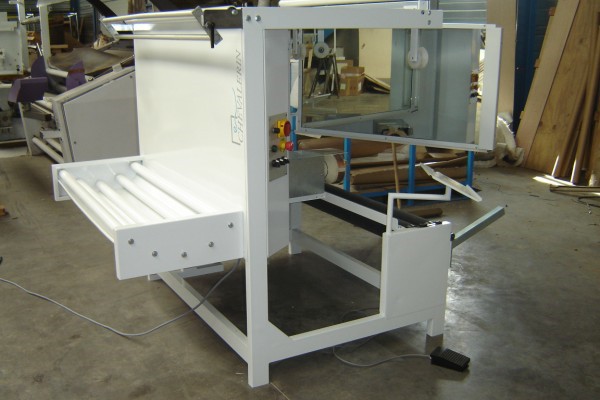 Inspection machine dedicacetd for tubular fabric