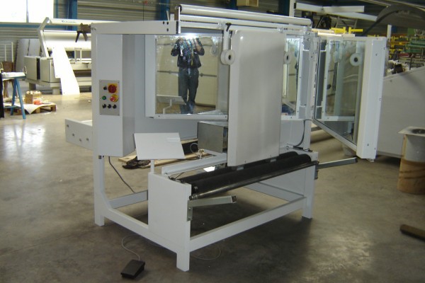 Inspection machine dedicacetd for tubular fabric