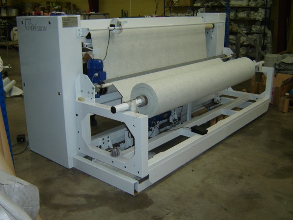 Cutting machine for any kind of textile