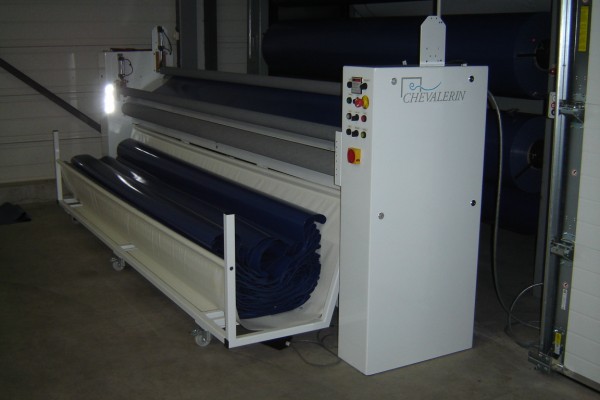 Automatic length cutting machine