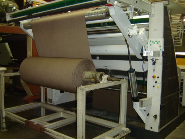 Unrolling of big rolls by contact