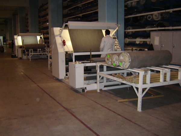 Inspection machine with rolling behind the operator